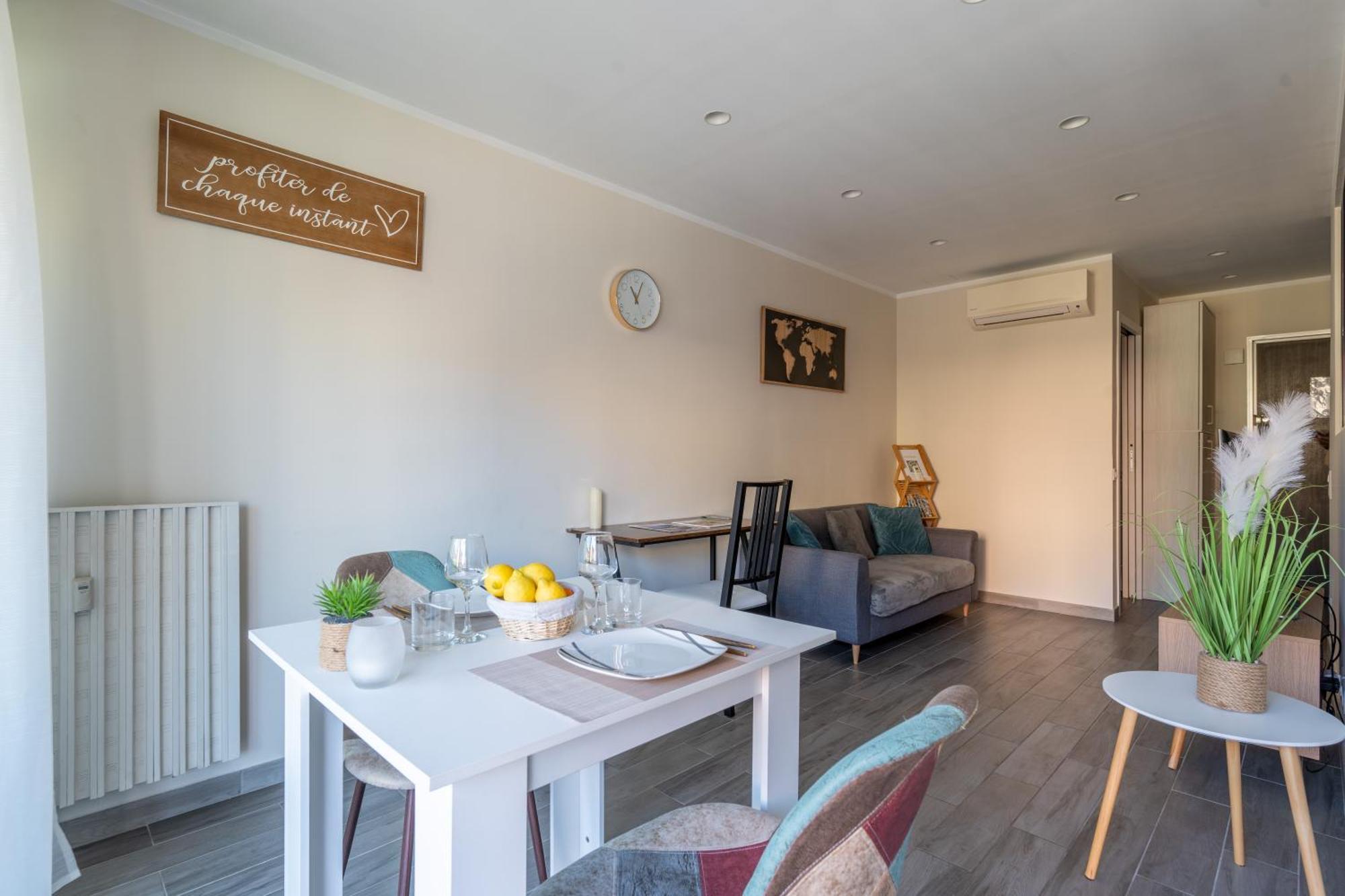 Fabuleux Appartement 2 Personnes Au Coeur De Menton, Climatise Et Proche Gares Routiere Et Sncf Eksteriør billede