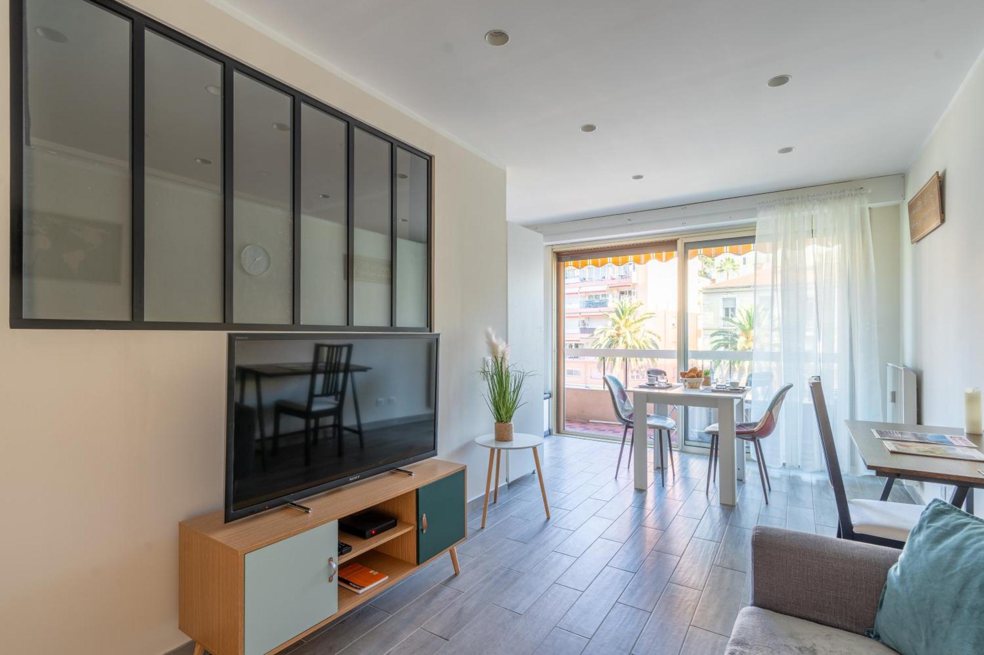 Fabuleux Appartement 2 Personnes Au Coeur De Menton, Climatise Et Proche Gares Routiere Et Sncf Eksteriør billede